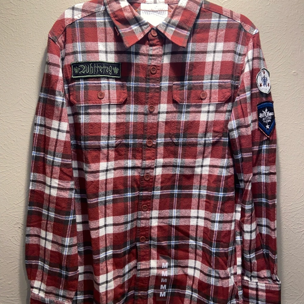 White Tag Medium Long sleeve